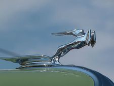 அழகுக்கு அழகு சேர்க்கும் கார் ஆபரணச் சின்னங்கள்: சிறப்புத் தொகுப்பு