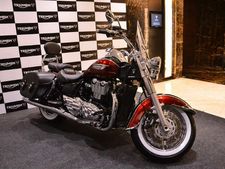 இந்தியாவில் விற்பனைக்கு வந்தது புதிய டிரையம்ஃப் தண்டர்பேர்டு எல்டி!