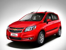 புதுப்பொலிவுடன் செவர்லே செயில் செடான், செயில் யுவா கார்கள் அறிமுகம்!