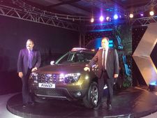 ரெனோ டஸ்ட்டர் ஆல் வீல் டிரைவ் மாடல் விற்பனைக்கு வந்தது - முழு விபரம்!