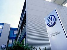 இந்தியாவில் தொழில்நுட்ப மேம்பாட்டு மையத்தை திறக்கும் ஃபோக்ஸ்வேகன்!