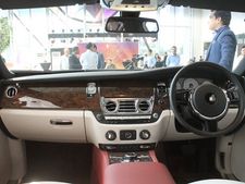 புதிய ரோல்ஸ்ராய்ஸ் கோஸ்ட் சீரிஸ்- II காரை நெருக்கமாக பார்க்கலாம் வாங்க!