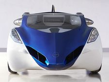 2017ல் ரிலீசாகும் ஏரோமொபில் பறக்கும் காரின் சிறப்பம்சங்கள் ஒரு பார்வை!