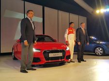 புதிய ஆடி டிடி ஸ்போர்ட்ஸ் கார் அறிமுகம்... நிகழ்ச்சியிலிருந்து நேரடி தகவல்கள்!!