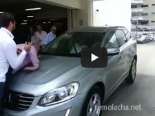 செயல்விளக்கத்தின்போது பார்வையாளரை 'தூக்கிய' வால்வோ தானியங்கி கார்!