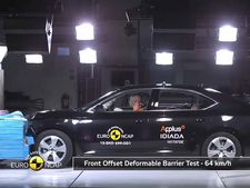 கிராஷ் டெஸ்ட்டில் 5 ஸ்டார் ரேட்டிங் பெற்ற புதிய ஸ்கோடா சூப்பர்ப் கார்!