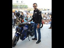 யுவராஜ்சிங்கின் கேடிஎம் 390 கஸ்டமைஸ் பைக் விரைவில் ஏலம்!