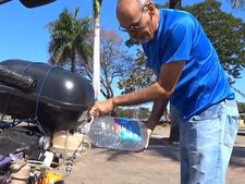 ஆற்றுத் தண்ணீரிலும் ஓடும் மோட்டார்சைக்கிள்... பிரேசில் ஆய்வாளரின் கண்டுபிடிப்பு