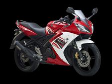 ஆச்சரியம்... சாதாரண இருக்கையுடன் யமஹா ஆர்15 பைக் அறிமுகம்!