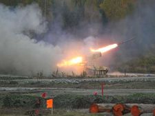 ஐஎஸ்ஐஎஸ் தீவிரவாதிகளை அழிக்க புடின் அனுப்பிய அந்த 'பிரம்மாஸ்திரம்'!!