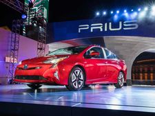 புதிய டொயோட்டா பிரையஸ் ஹைபிரிட் காரின் இந்திய வருகை விபரம்!