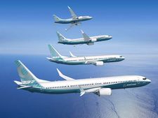 புதிய போயிங் 737 மேக்ஸ் விமானம் அறிமுகம்: 2017ல் பயன்பாட்டுக்கு வருகிறது!