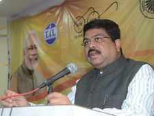 2020-க்குள் இந்தியா நேரடியாக யூரோ VI எரிபொருள் தரத்தை ஏற்கும் - தர்மேந்திர பிரதான்