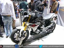 பிஎம்டபுள்யூ ஜி310ஆர் ஸ்ட்ரீட் பைக், 2016 டெல்லி ஆட்டோ எக்ஸ்போவில் காட்சிபடுத்தபட்டது