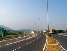 இந்த கோடை விடுமுறையில் கார், பைக்கில் செல்ல சிறந்த வழித்தடங்கள்!