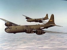 ஹிரோஷிமா, நாகாசாகியை அணுகுண்டால் நாசம் செய்த நாசகாரி விமானம் இதுதான்!