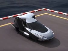 புரட்சிகர நுட்பத்துடன் வரும் டெஸ்லாவின் முதல் பறக்கும் கார்!