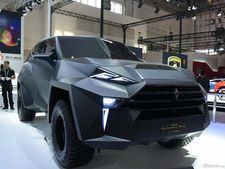 உலகின் மிக விலை உயர்ந்த எஸ்யூவி கார்ல்மேன் கிங் அறிமுகம்