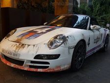 இந்தியாவில் துரு போர்வை போர்த்தபட்ட முதல் போர்ஷே 911 படங்கள் வெளியாகியது