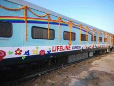 இந்தியாவின் லைஃப் லைன் எக்ஸ்பிரஸ் ரயில் பற்றி சுவாரஸ்யத் தகவல்கள்!