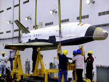 இந்தியாவின் முதல் மறுபயன்பாட்டு ராக்கெட்டின் விசேஷ படங்கள்!