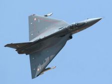 போர் விமானம், ராணுவ ஹெலிகாப்டர், ஏவுகணைகளை ஏற்றுமதி செய்யப்போகும் இந்தியா!