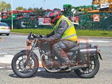 டிரையம்ஃப் ஸ்ட்ரீட் ஃபைட்டர் டிரிப்பிள் விரைவில் மேம்படுத்தி வழங்கபடும்