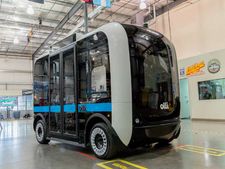 டிரைவரில்லாமல் இயங்கும் புதிய மினி பஸ் அறிமுகம்!