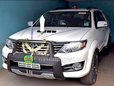 காக்கா தோஷம்... புதிய டொயோட்டா ஃபார்ச்சூனர் வாங்கிய கர்நாடக முதல்வர் சித்தராமையா!