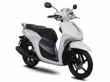 சிக்னலில் நின்றால் தானாகவே ஆஃப் ஆகும் யமஹா ஜானஸ் ஸ்கூட்டர்...!!