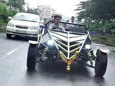 யூ- ட்யூப் வீடியோவை பார்த்தே சொந்தமாக கார் தயாரித்த மும்பை மாணவர்!