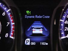 கடந்த இரு தசாப்தங்களில் கண்டுபிடிக்கப்பட்ட உயரிய கார் தொழில்நுட்பங்கள்!