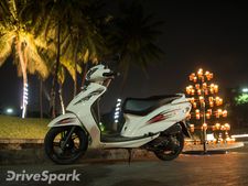 தீபாவளி கொண்டாட்டத்தை சிறக்க வைத்த டிவிஎஸ் வீகோ ஸ்கூட்டர்!