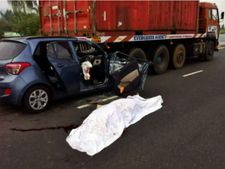 வேலூர் கார் விபத்தை பார்த்தீங்களா?.. இது மாதிரி நடக்காம இருக்க என்ன செய்யணும்?