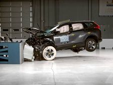 கிராஷ் டெஸ்டில் அவார்டு வாங்கிய புதிய ஹோண்டா சிஆர்-வி கார்