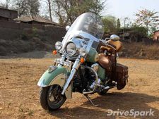 பழைய தோற்றம், புதிய தொழில்நுட்பத்தில் ஃபியூஷன் ஸ்டைலில் இந்தியன் சீஃப் விண்டேஜ்