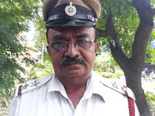 அவசர ஊர்தி செல்ல, ஜனாதிபதி காருக்கு தடை...! நிஜலிங்கப்பா... இன்று இந்தியாவின் ஹீரோ..!!