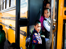 பள்ளி பேருந்தில் குழந்தைகளை அனுப்பும் பெற்றோர் கடைபிடிக்க வேண்டியவை..!!