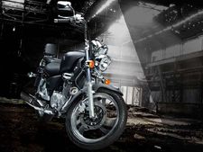 பஜாஜ் அவென்ஜர் விற்பனையை கவிழ்க்க சுசுகி இந்தியாவின் கேமிங் பிளான்... முழுத் தகவல்கள்..!!