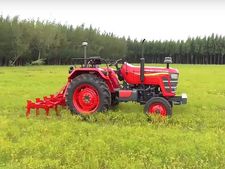 ஓட்டுநர் இல்லாமல் இயங்கும் டிராக்டரை அறிமுகம் செய்த மஹிந்திரா... சபாஷ்..!!