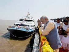 குஜராத்திற்கு மோடி கொடுத்த  ’ரோ ரோ’ படகுகளின் சிறப்புகள் தெரியுமா உங்களுக்கு..??
