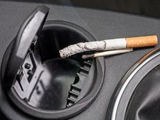 காரில் சிகரெட் வாடையை போக்குவதற்கான சில எளிய வழிமுறைகள்!