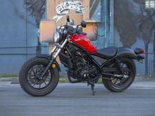 ராயல் என்ஃபீல்டுக்கு சவால் விடும் ஹோண்டா... க்ரூஸர் பைக்குகள் தயாரிக்க ஆயத்தம்..!!