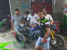 ரஜினி கிருஷ்ணன் ரேஸ் பைக் பெட்ரோல் டேங்கில்த நீர் ஊற்றி நாசப்படுத்திய மர்ம நபர்கள்!