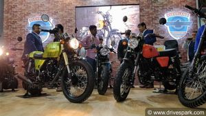 புதிய க்ளீவ்லேண்ட் பைக்குகள் ஆட்டோ எக்ஸ்போவில் அறிமுகம்!