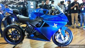 எம்ஃப்ளக்ஸ் ஒன்... இந்தியாவின் முதல் எலக்ட்ரிக் சூப்பர் பைக் விற்பனைக்கு வந்தது!