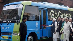 எலெக்ட்ரிக் கார்களுக்கு மானியம் வழங்கும் ஃபேம் திட்டம் மேலும் 6 மாதங்கள் நீட்டிப்பு