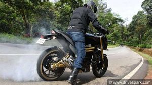 உங்கள் பைக்கில் நல்ல மைலேஜ் கிடைக்க சில டிப்ஸ்கள்