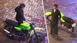 காலா படத்தில் பச்சை நிற  ஆர்எக்ஸ் 100 பைக்கை ரஜினி பயன்படுத்தியது ஏன்? 