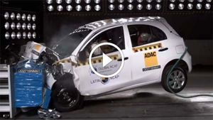 இந்த காரில் பயணிப்பவர்களின் உயிருக்கு உத்திரவாதம் இல்லை.. அதிர்ச்சிகரமான கிராஷ் டெஸ்ட் வீடியோ..